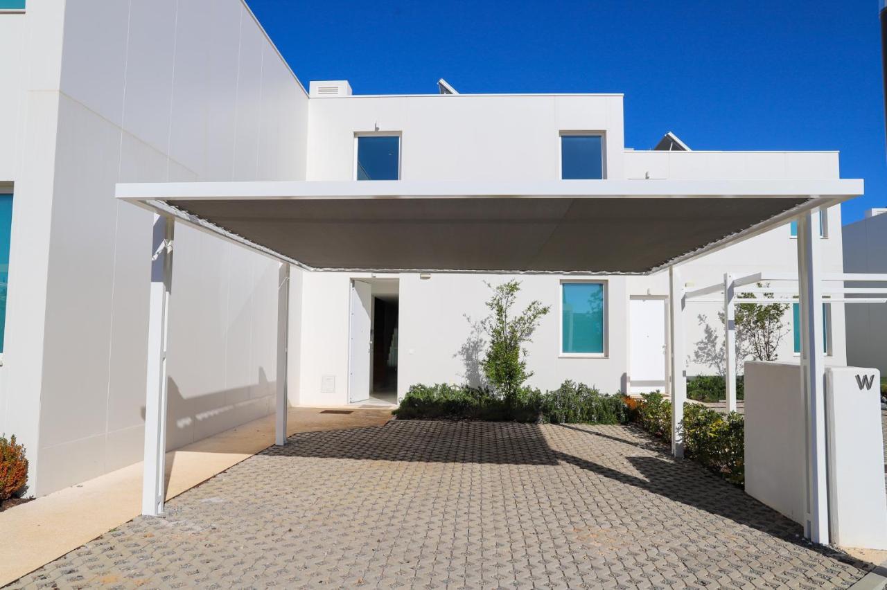 Villa By Garvetur